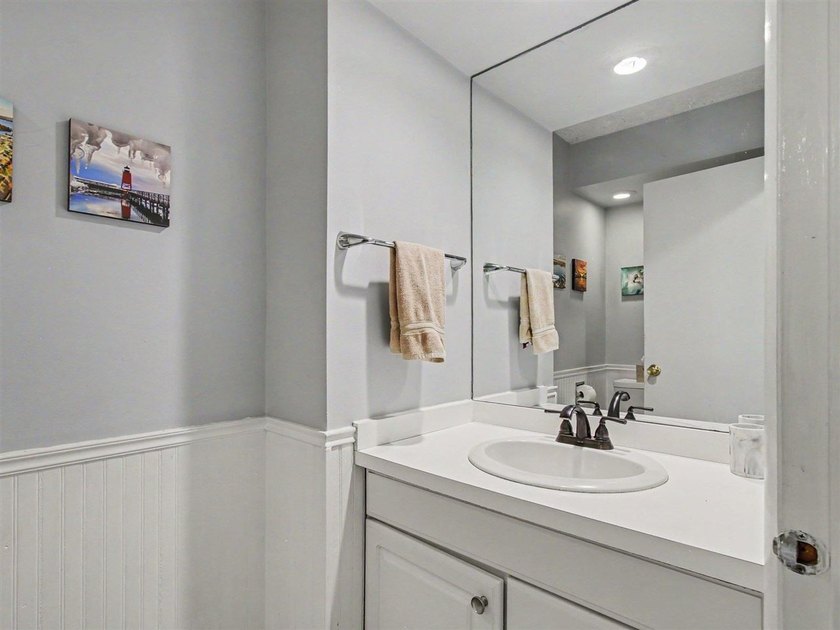 Open House Sunday July 5th from 2pm to 4pm. Welcome to Fern - photo 29