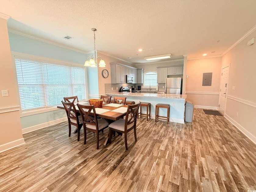 Fully Remodeled, First Floor, Corner End Unit with a Private One - photo 9