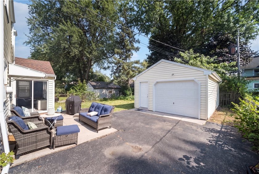 Welcome to 45 Oneta Road! Nestled on a charming neighborhood - photo 2