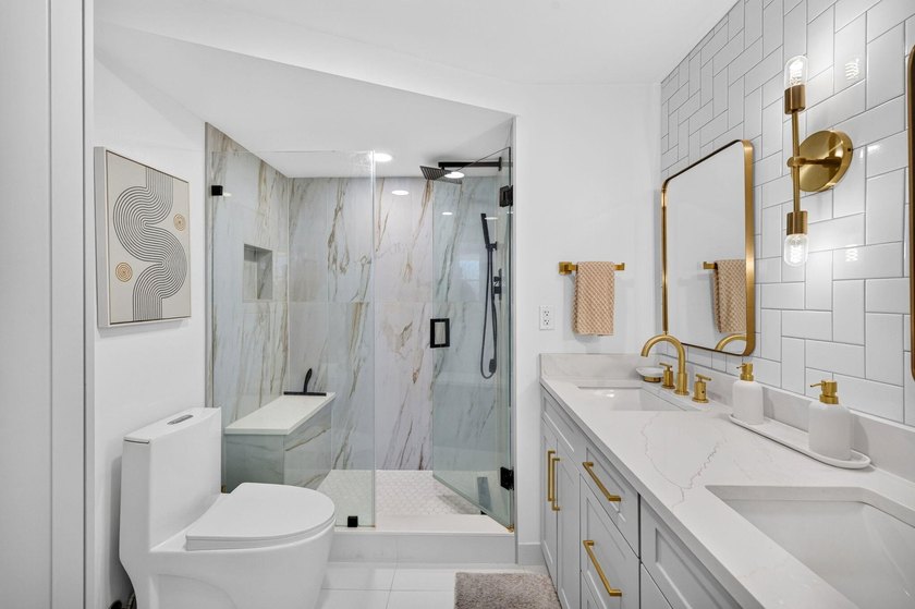 Panoramic unobstructed ocean views from every room. Beautifully - photo 26