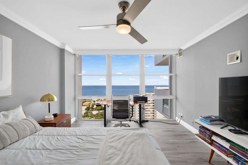 Panoramic unobstructed ocean views from every room. Beautifully - photo 30