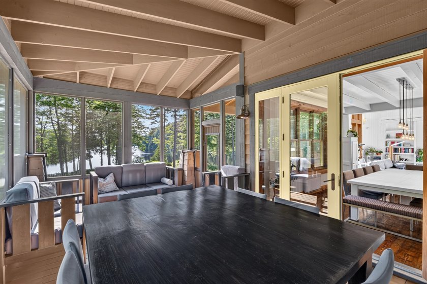 An exceptional address in the heart of the Laurentians. Spanning - photo 33