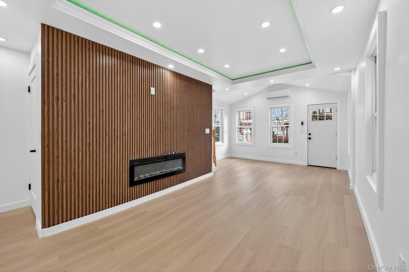 Space, style &amp; modern luxury come together at 145-03-123rd - photo 5