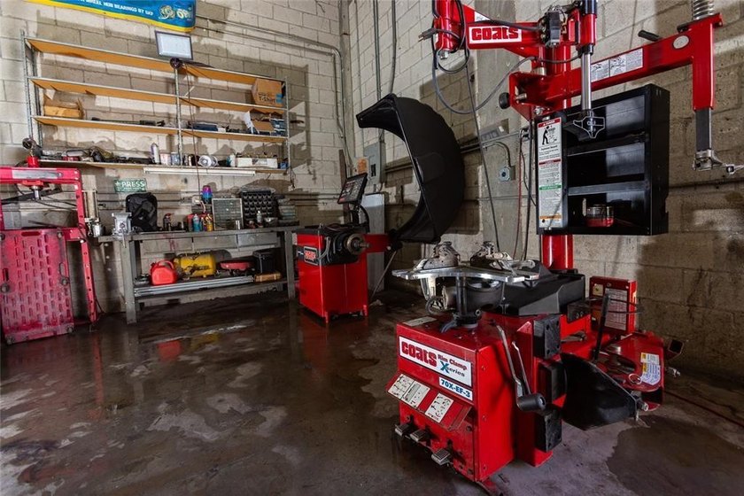 Successful and established Auto Repair business for sale only - photo 15