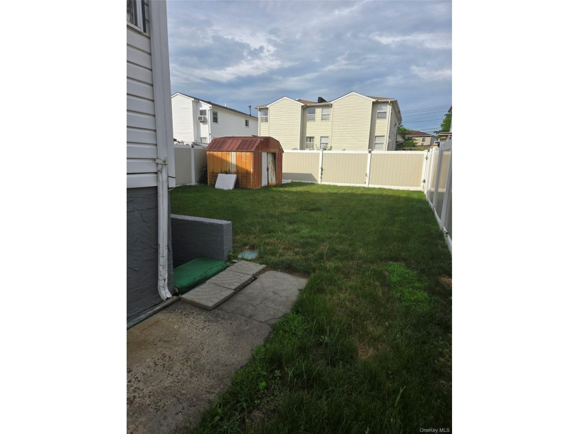 Welcome to this well-maintained multi-family duplex, nestled on - photo 7