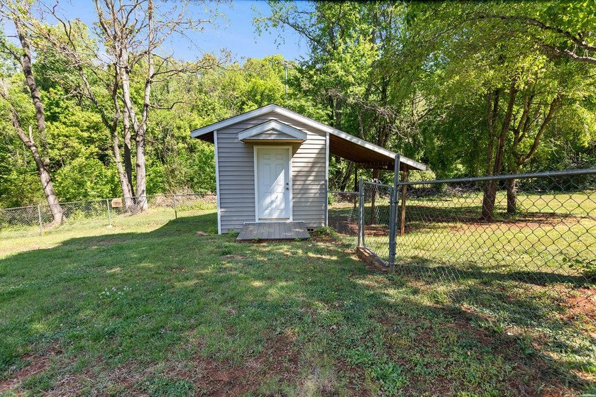 Welcome to this classic farmhouse blending timeless character - photo 28