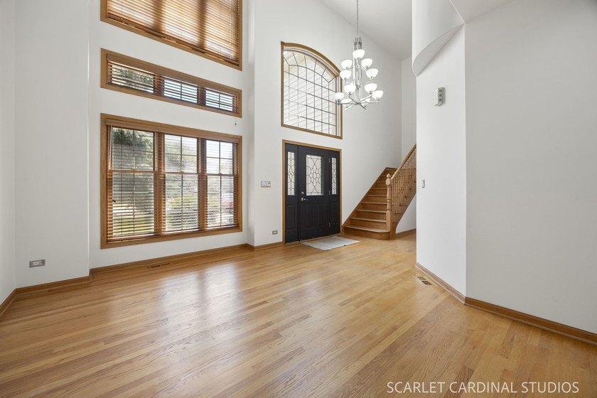 ORIGINAL OWNER RESIDENCE offering exceptional space, thoughtful - photo 4