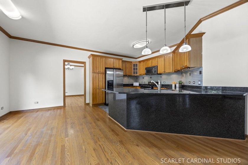 ORIGINAL OWNER RESIDENCE offering exceptional space, thoughtful - photo 8