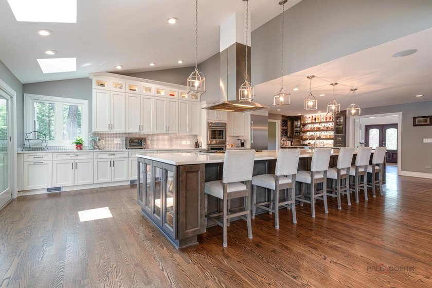 This exceptional home blends comfort, elegance, and tranquility - photo 9