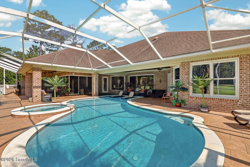 12 Birdie Drive offers the lifestyle you've been waiting for - - photo 2