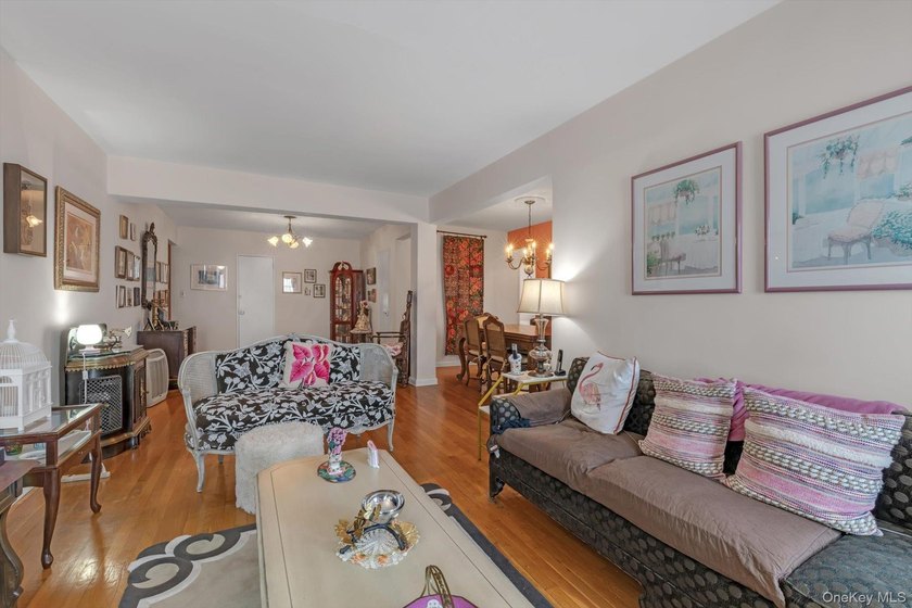Welcome to this bright and sunny 2-bedroom, 1-bathroom coop - photo 5