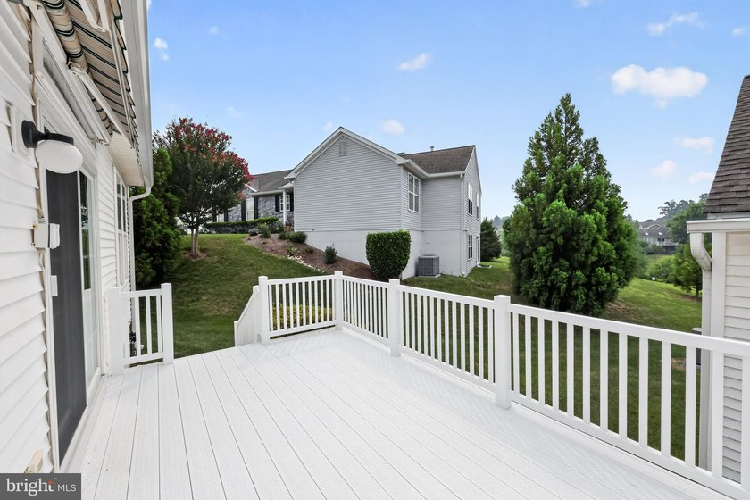 Just Listed! Beautiful 2-Bedroom, 2-Bath Ranch Home in the - photo 22