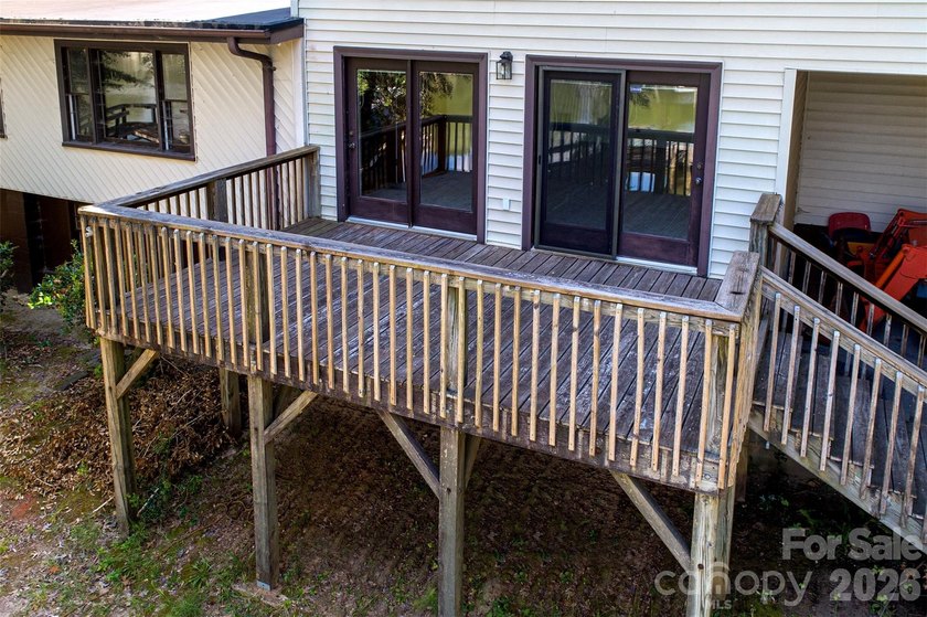 Welcome to this 4-bedroom, 3-bathroom waterfront retreat on the - photo 29