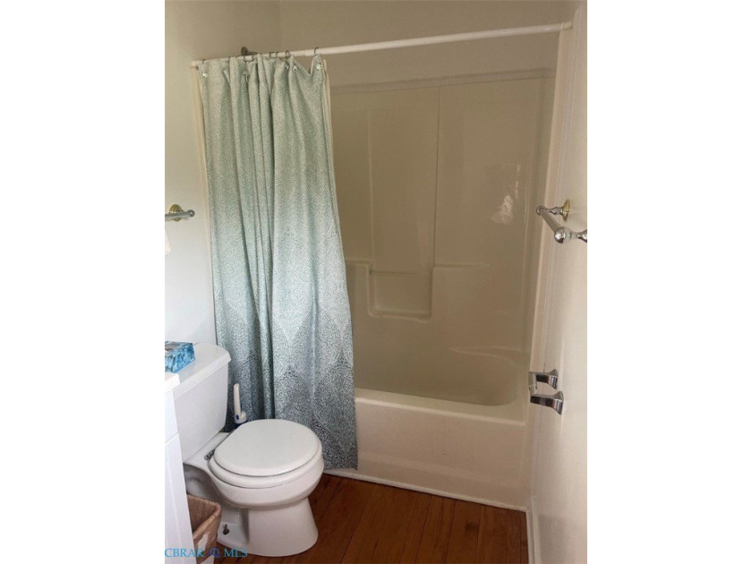 Charming, bright cottage home located on historic *Cottage Row* - photo 10