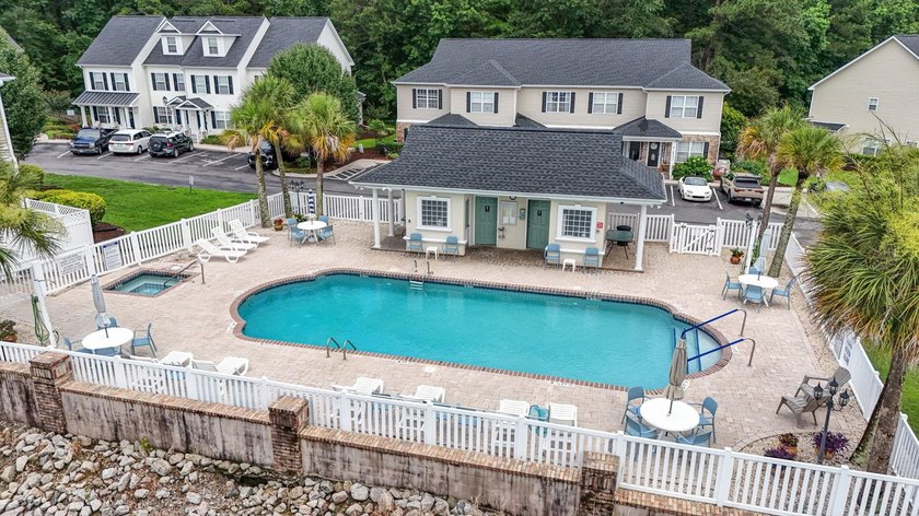 Welcome to this beautifully maintained 3-bedroom, 2.5-bath - photo 34