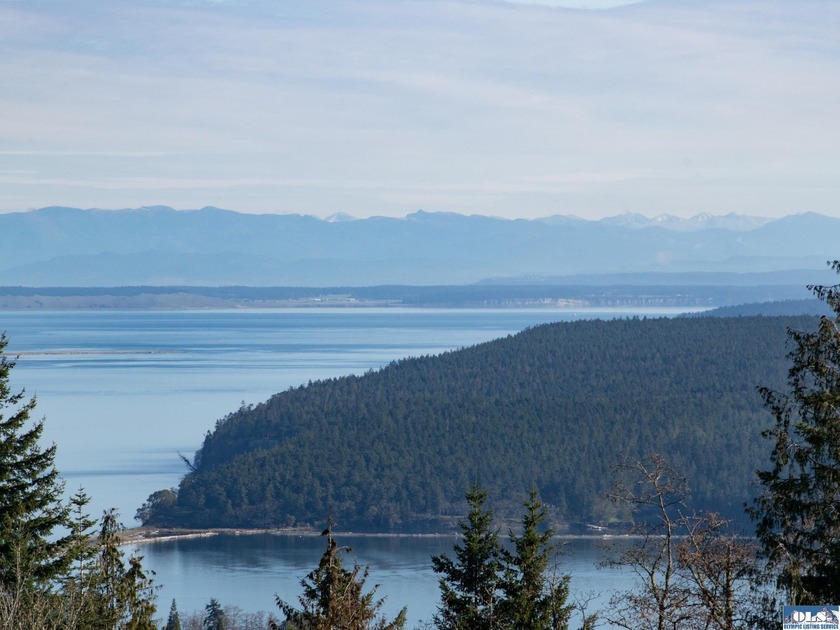 Exceptional Large View Lot on Bell Hill -1.66 Acres with - photo 3