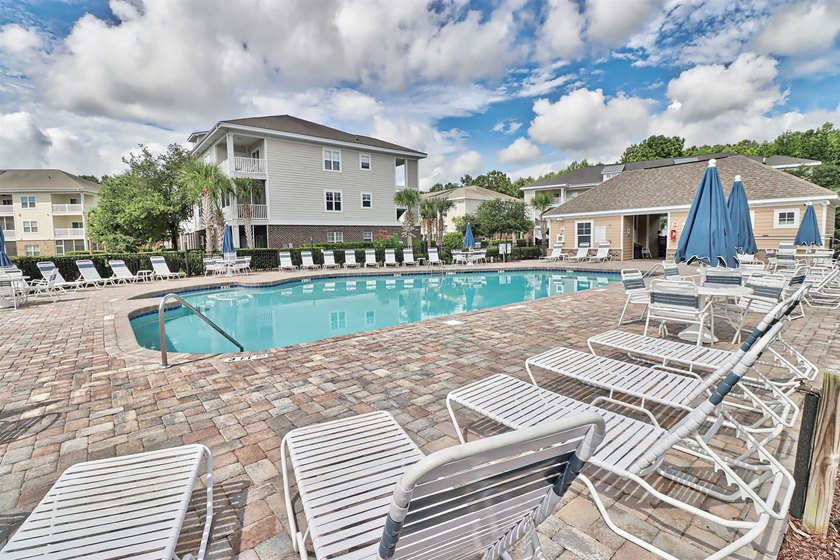 TRANSFERABLE GOLF MEMBERSHIP!! The unit is a 3-bedroom, 2 bath - photo 30