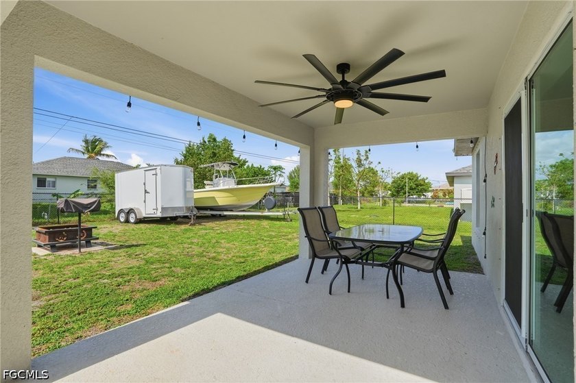 Located in a non-flood zone and offering move-in ready condition - photo 33