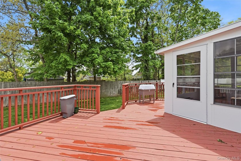 AVAILABLE.........Updated, spacious and move in ready! Boasting - photo 7