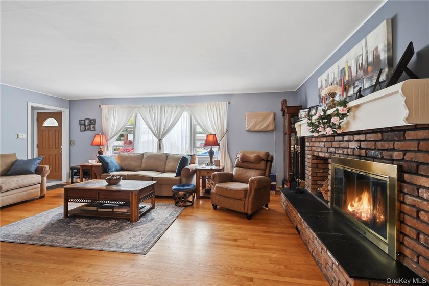 AVAILABLE.........Updated, spacious and move in ready! Boasting - photo 9