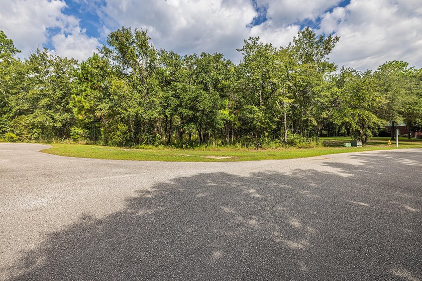 Build your dream home on this exceptional vacant lot of 1.22 - photo 8