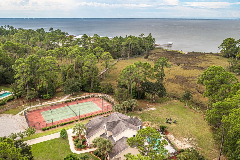Build your dream home on this exceptional vacant lot of 1.22 - photo 9