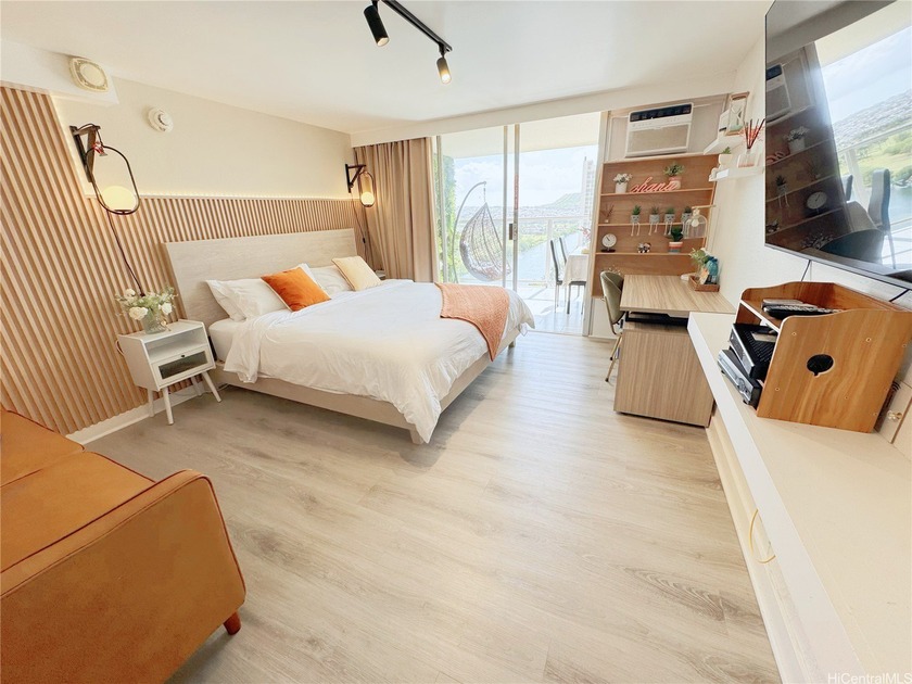 Legally permitted short-term rental condo featuring a brand new - photo 5