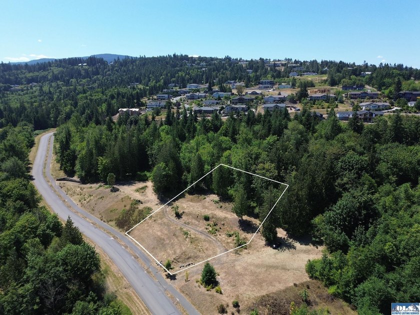 Build your dream home on this spacious 0.8 acre lot in the - photo 6
