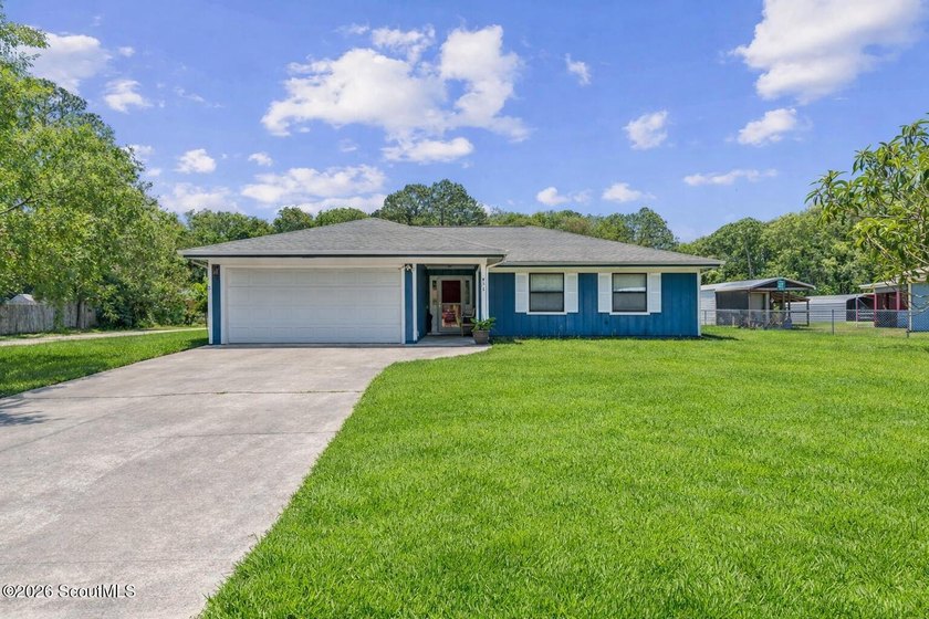 Discover this beautifully updated 3 bedroom, 2 bathroom home - photo 2