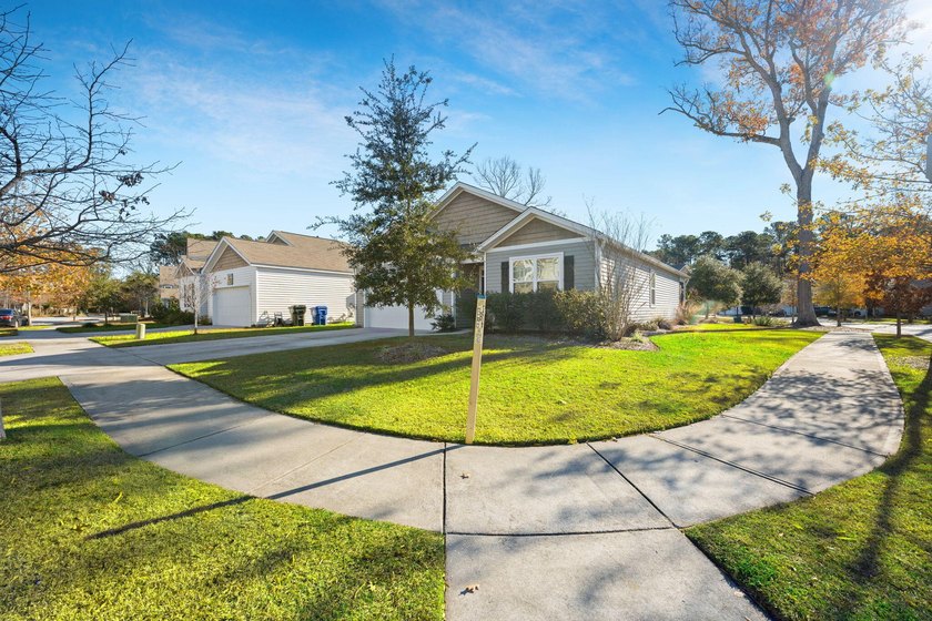 Move in ready and beautifully maintained, 1846 Towne Street - photo 3