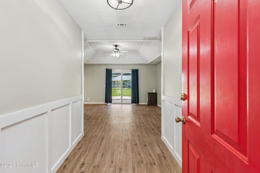Discover this beautifully updated 3 bedroom, 2 bathroom home - photo 3