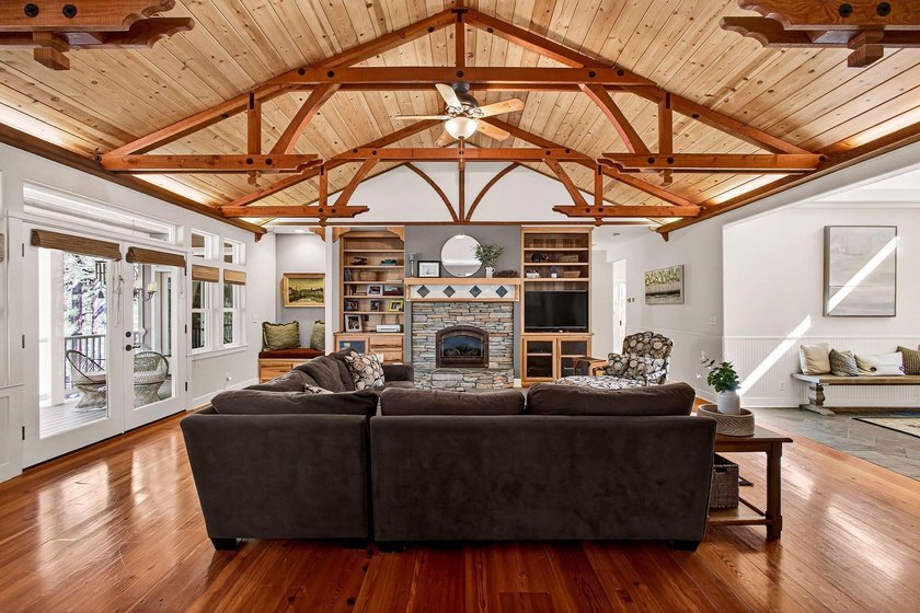 Spacious Mountain Retreat in Bailey Creek at Lake Almanor. This - photo 8