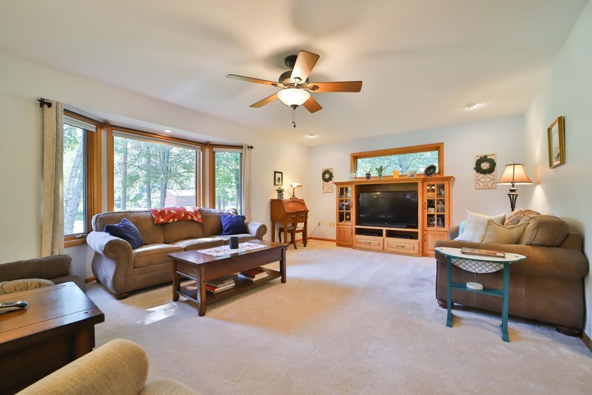 Four-bedroom, three-bathroom home with a two-stall garage - photo 10
