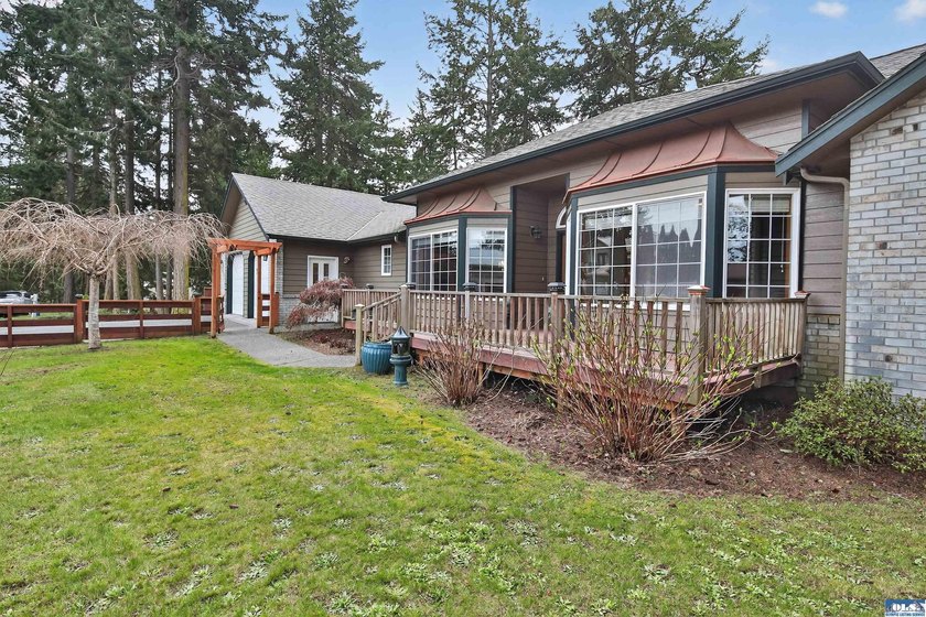 Private Woodland Heights retreat with luxury finishes, flexible - photo 6