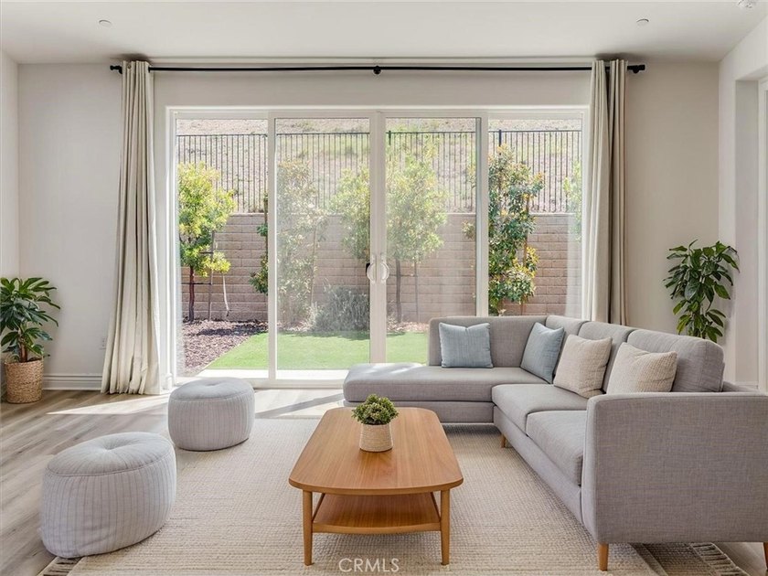 With 3 bedrooms, 2.5 bathrooms, dedicated office, 2,107 sqft of - photo 13
