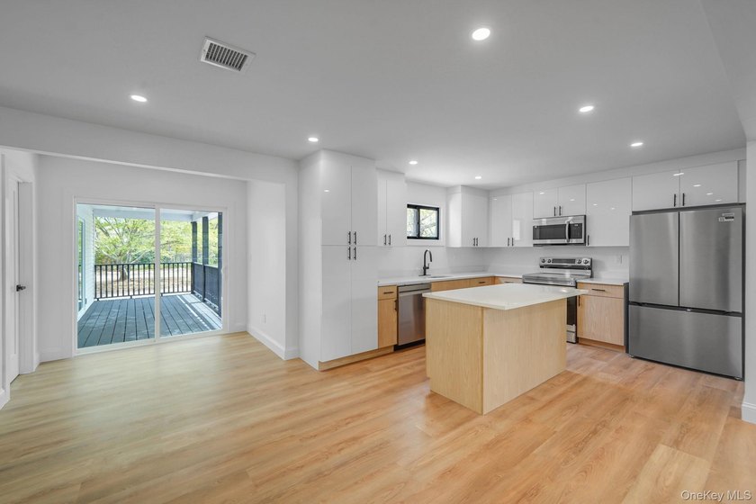 LIVING LUXURY In The Heart Of Center Moriches! This Hamptons - photo 9