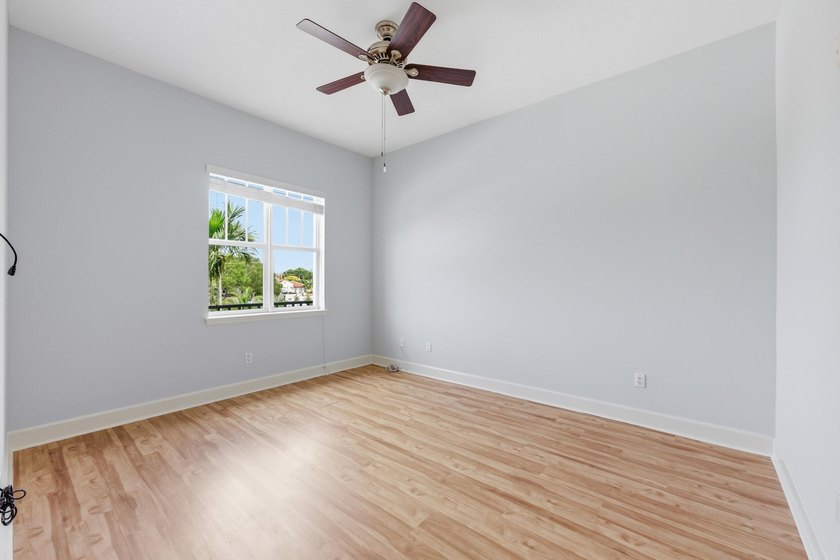 Live in the heart of it all without sacrificing the feel of home - photo 20