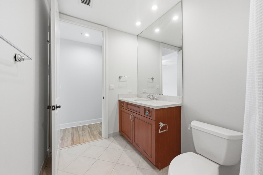 Live in the heart of it all without sacrificing the feel of home - photo 23