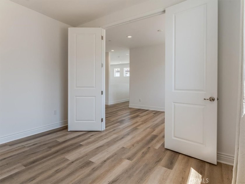 With 3 bedrooms, 2.5 bathrooms, dedicated office, 2,107 sqft of - photo 28