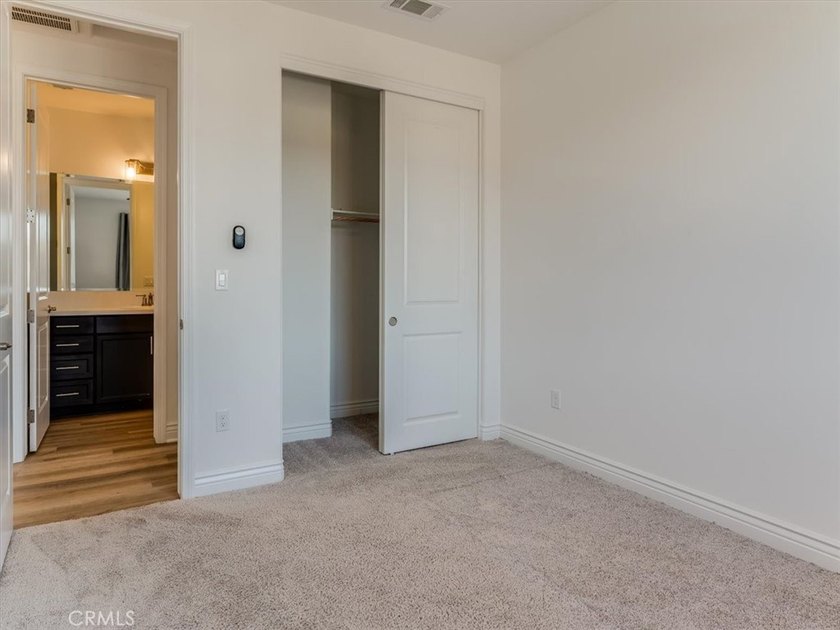 With 3 bedrooms, 2.5 bathrooms, dedicated office, 2,107 sqft of - photo 34
