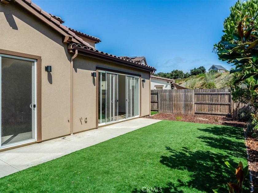 With 3 bedrooms, 2.5 bathrooms, dedicated office, 2,107 sqft of - photo 38