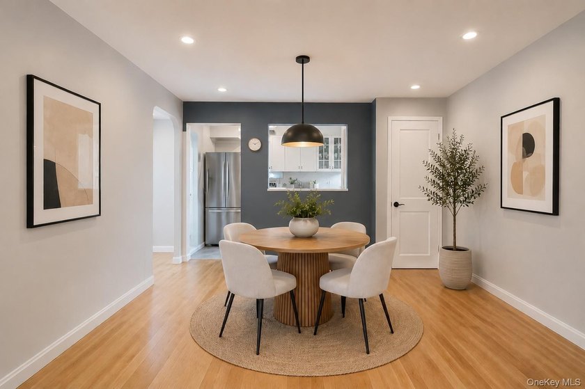 Beautifully renovated Two Bedroom Cooperative Upper Level Garden - photo 3