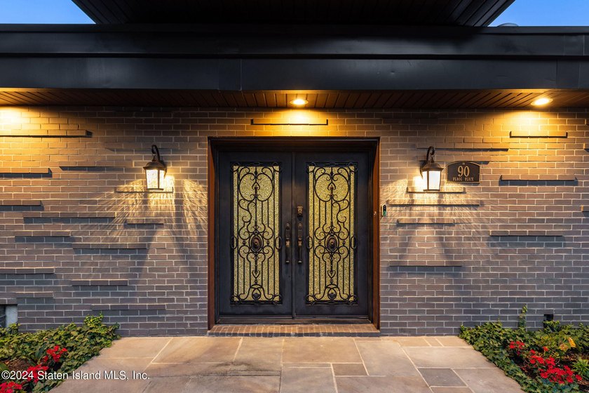 Introducing 90 Flagg Place, a stunning hillside residence in the - photo 4
