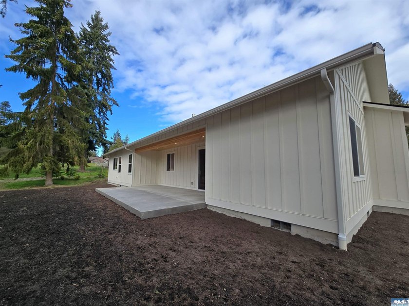 Brand New Construction just completed in Sequim's Sunland - photo 10