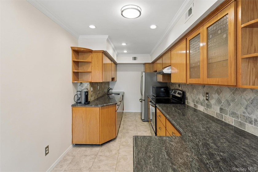 Oceanside Alhambra Condominium Updated Corner Unit 2 Br Duplex - photo 6