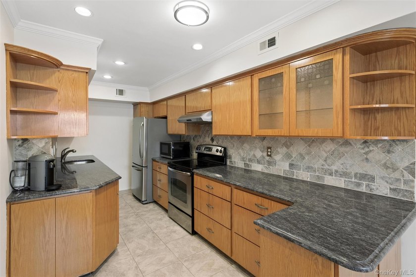 Oceanside Alhambra Condominium Updated Corner Unit 2 Br Duplex - photo 7