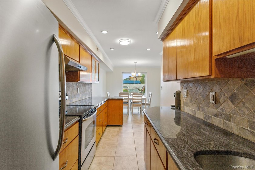 Oceanside Alhambra Condominium Updated Corner Unit 2 Br Duplex - photo 8
