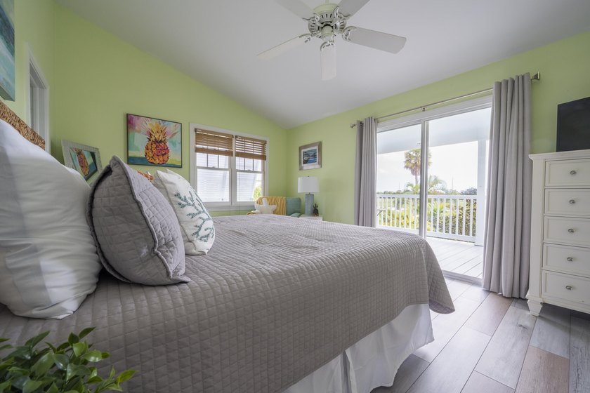 Beautifully maintained Golf Club home overlooking the 17th hole - photo 25