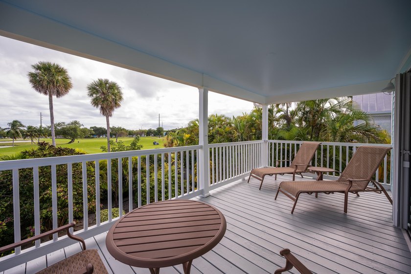 Beautifully maintained Golf Club home overlooking the 17th hole - photo 28