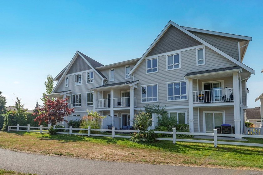 This three-story townhome is a fantastic opportunity to own in a - photo 34